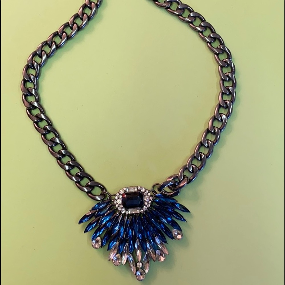 Sparkly blue gunmetal chain necklace 🌺🌺🌺